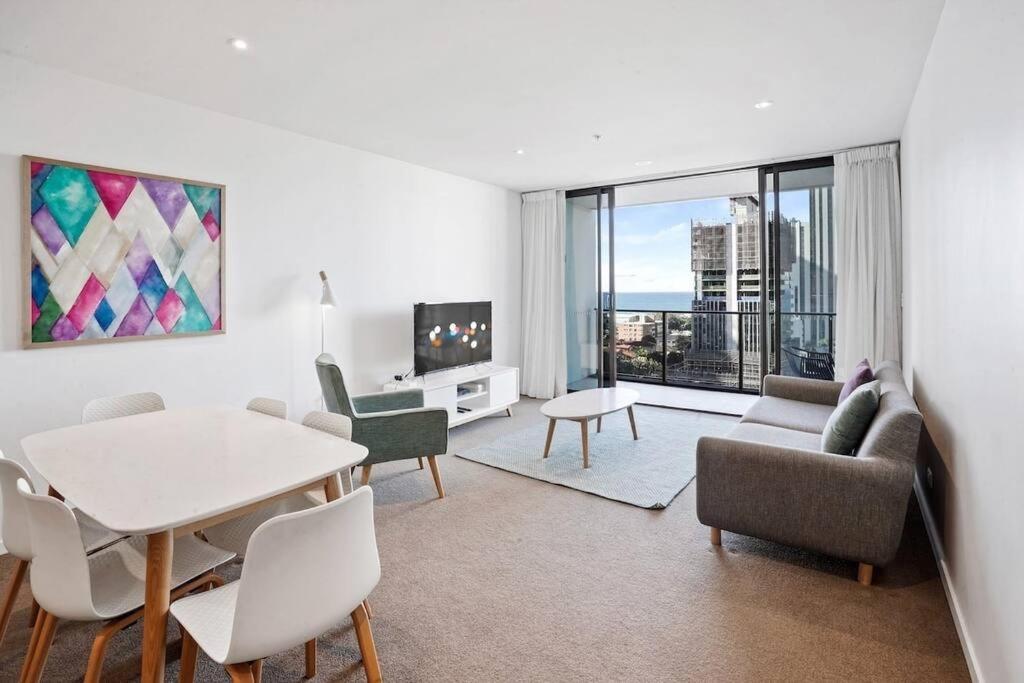 Broadbeach Apartment Level 10 With Beach Views Gold Coast Kültér fotó