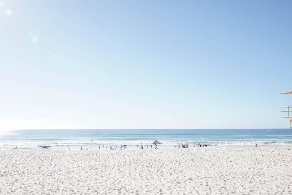 Broadbeach Apartment Level 10 With Beach Views Gold Coast Kültér fotó